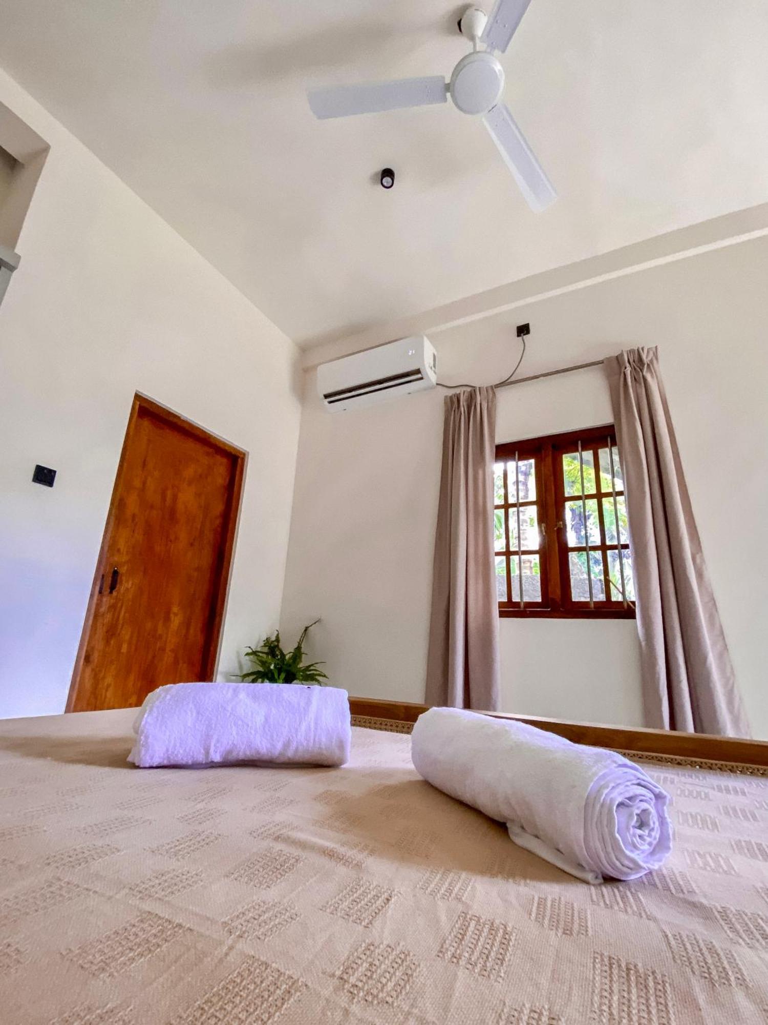 The Palm Private Cottages Midigama East Ngoại thất bức ảnh